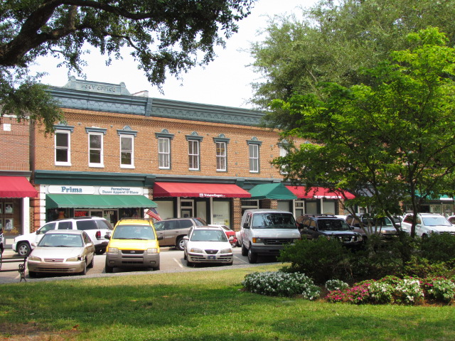 Trusted roofing repair and roof replacement services in Summerville, SC.